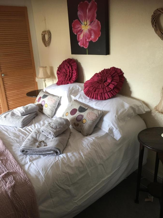 Oscar Park Farm Bed & Breakfast Йорк Екстериор снимка
